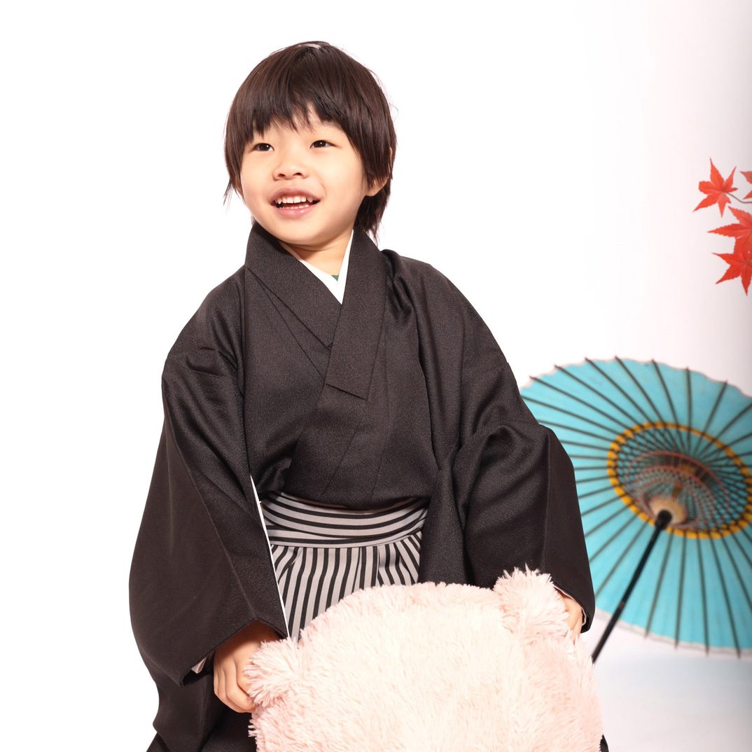 Kimono photography session in New York - cool Hakama kimono portrait