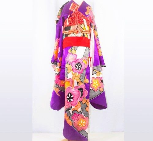 Purple children's kimono with large plum blossoms